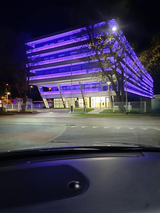 Apartament Luna Baltic Marina Residence Kolobrzeg Bagian luar foto