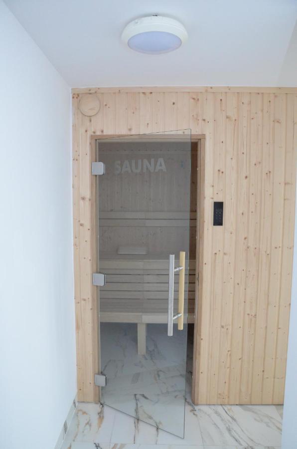 Apartament Luna Baltic Marina Residence Kolobrzeg Bagian luar foto